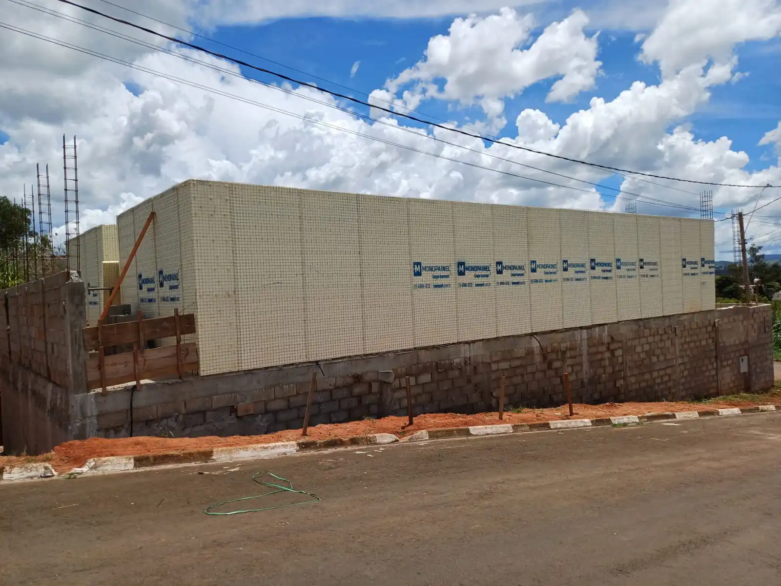 Aplicação do monopainel, la casa de eps