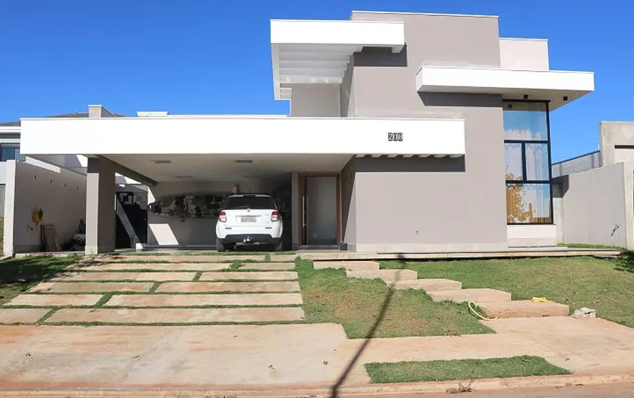 Case residencial, la casa de eps, painel monolítico